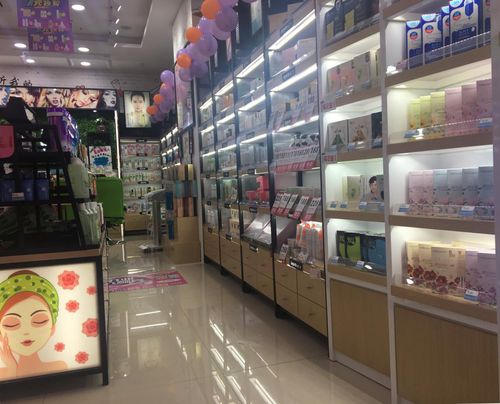 化妝品加盟店?duì)I銷(xiāo)新策略 感性陳列與營(yíng)業(yè)性演出聯(lián)動(dòng)引流